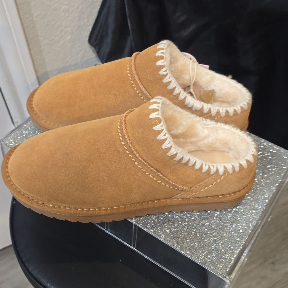 Cupcakes &‎ Cashmere Suede Mule Slippers - Picture 9 of 12
